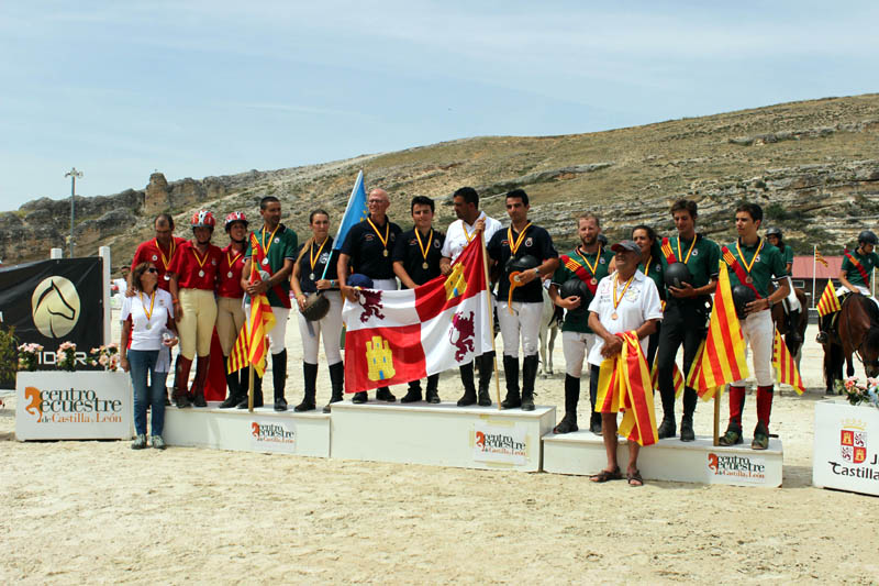 Medalla de Plata por equipos y Bronce por individual para Navarra en el Campeonato de España de TREC 2015